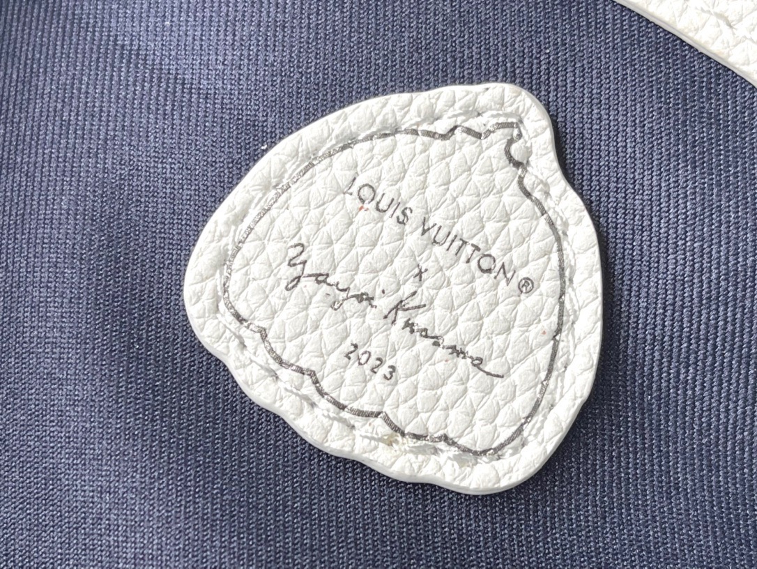 L*ouis V*uitton Top Bag