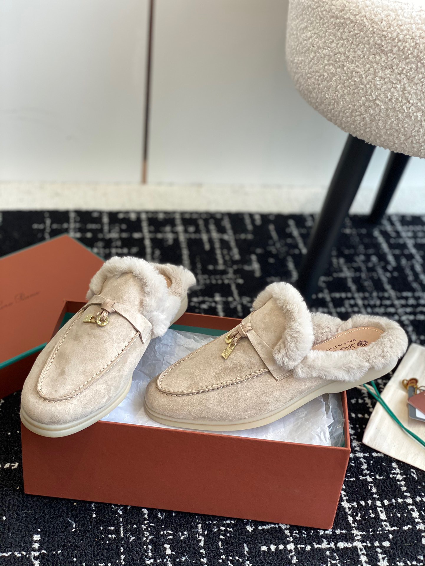 Women L*oro P*iana Top Loafer （）