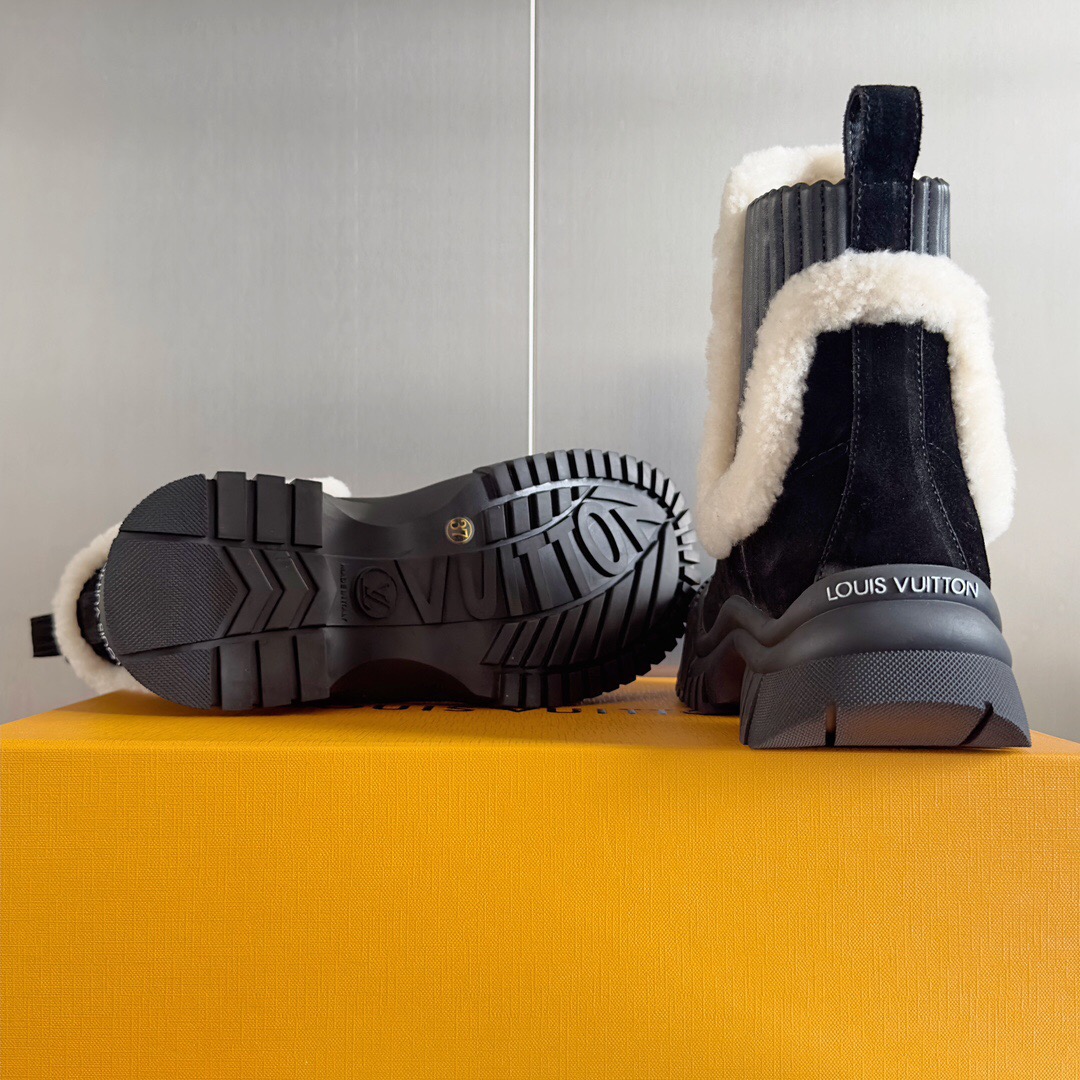 Women L*ouis V*uitton Top Sneaker