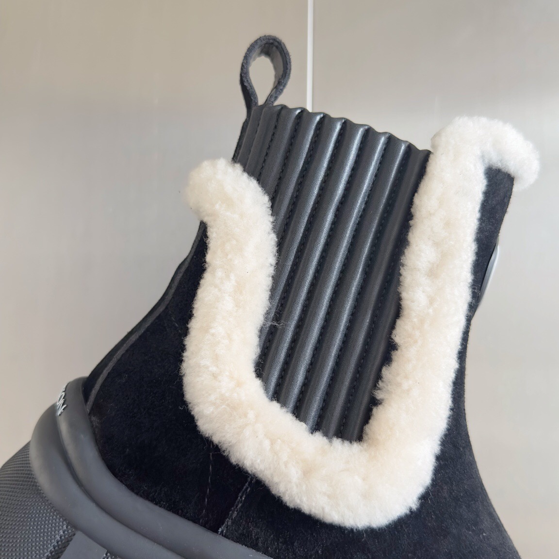 Women L*ouis V*uitton Top Sneaker