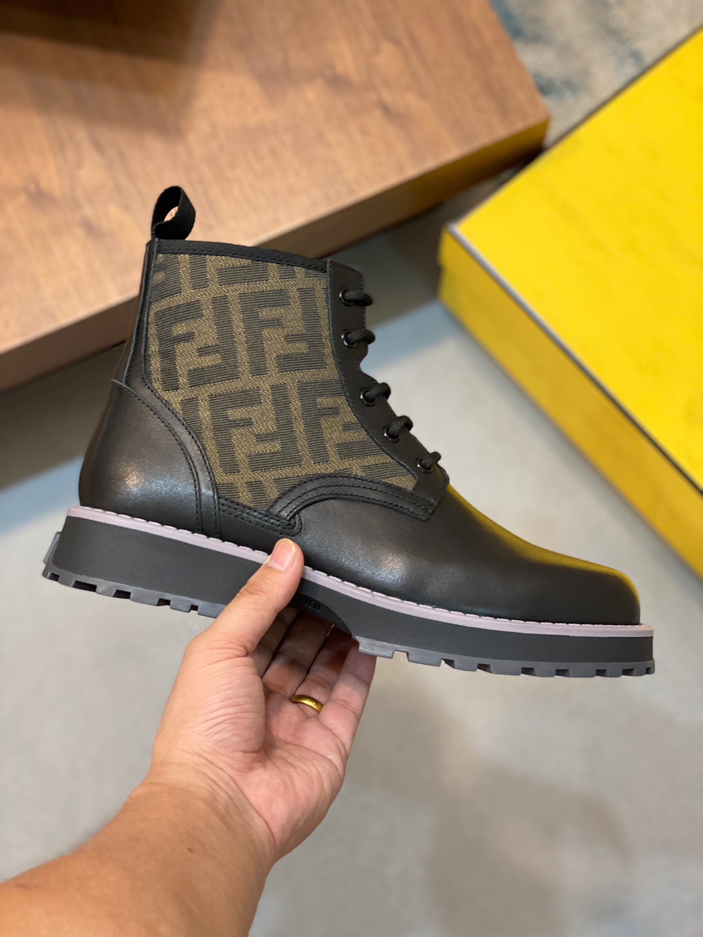 Men F*endi Top Sneaker