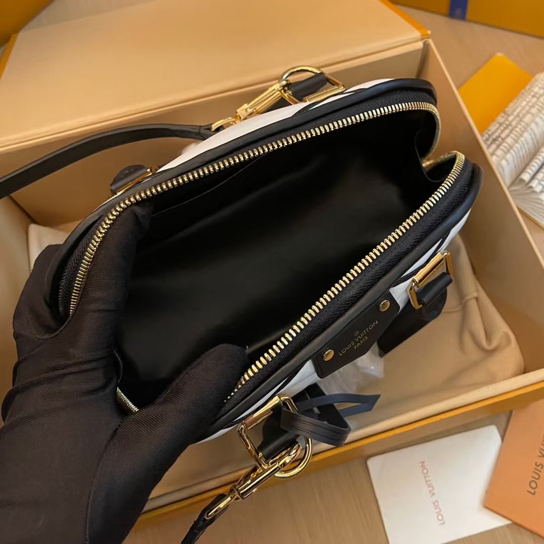 women L*ouis V*uitton Top Bag 23761