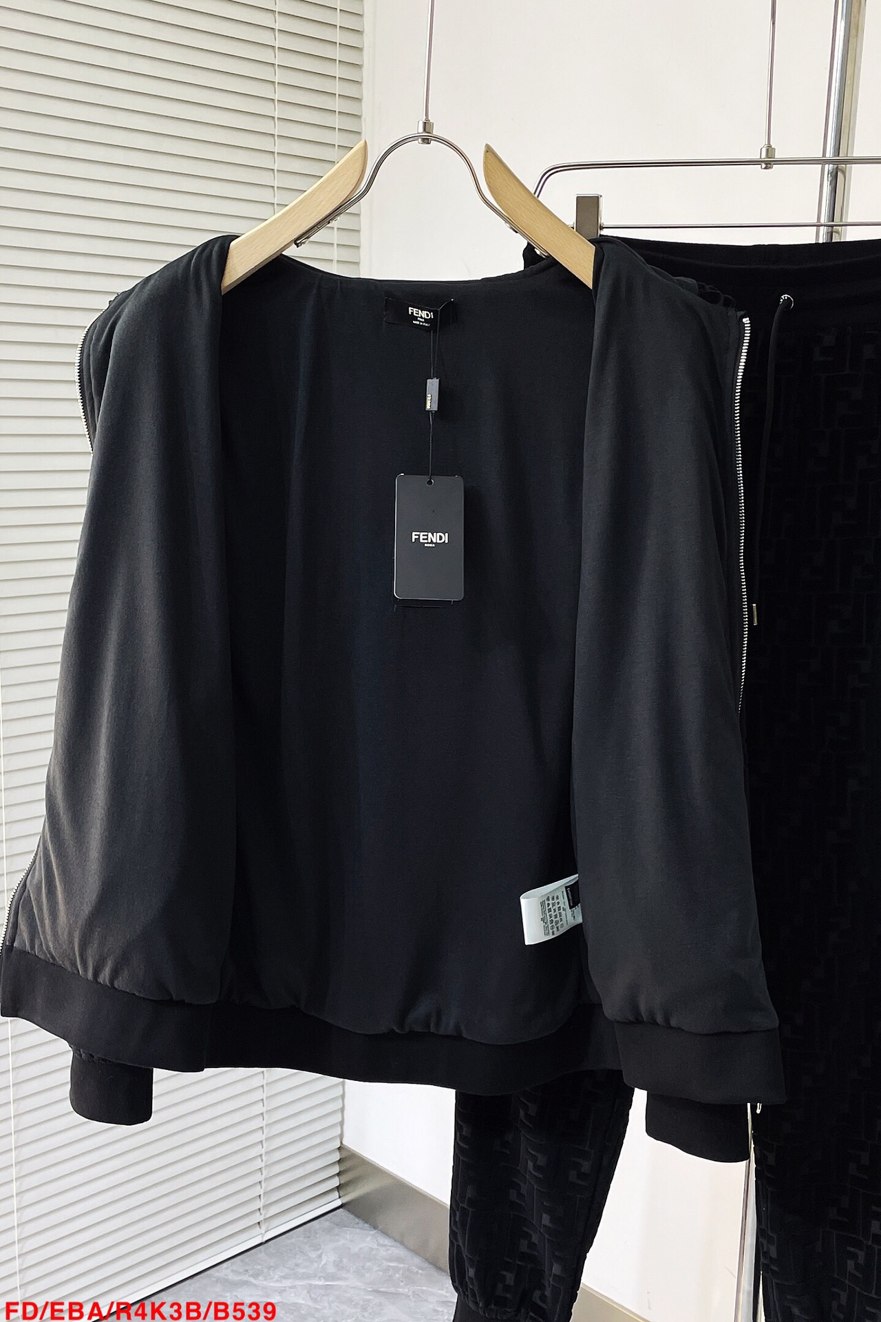 Men suits Top Quality