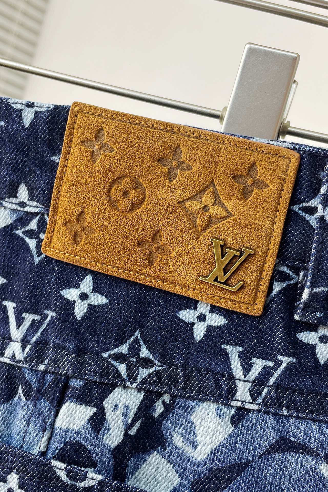 Men suits Top Quality