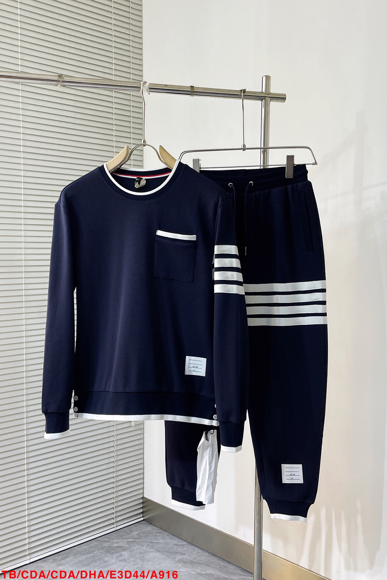 Men suits Top Quality