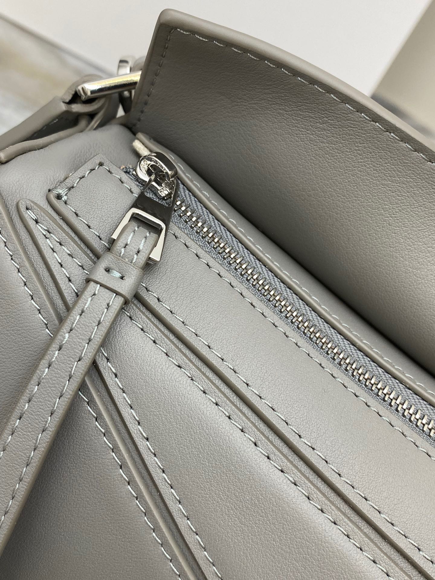 L*oewe Bag 9016 Top Quality