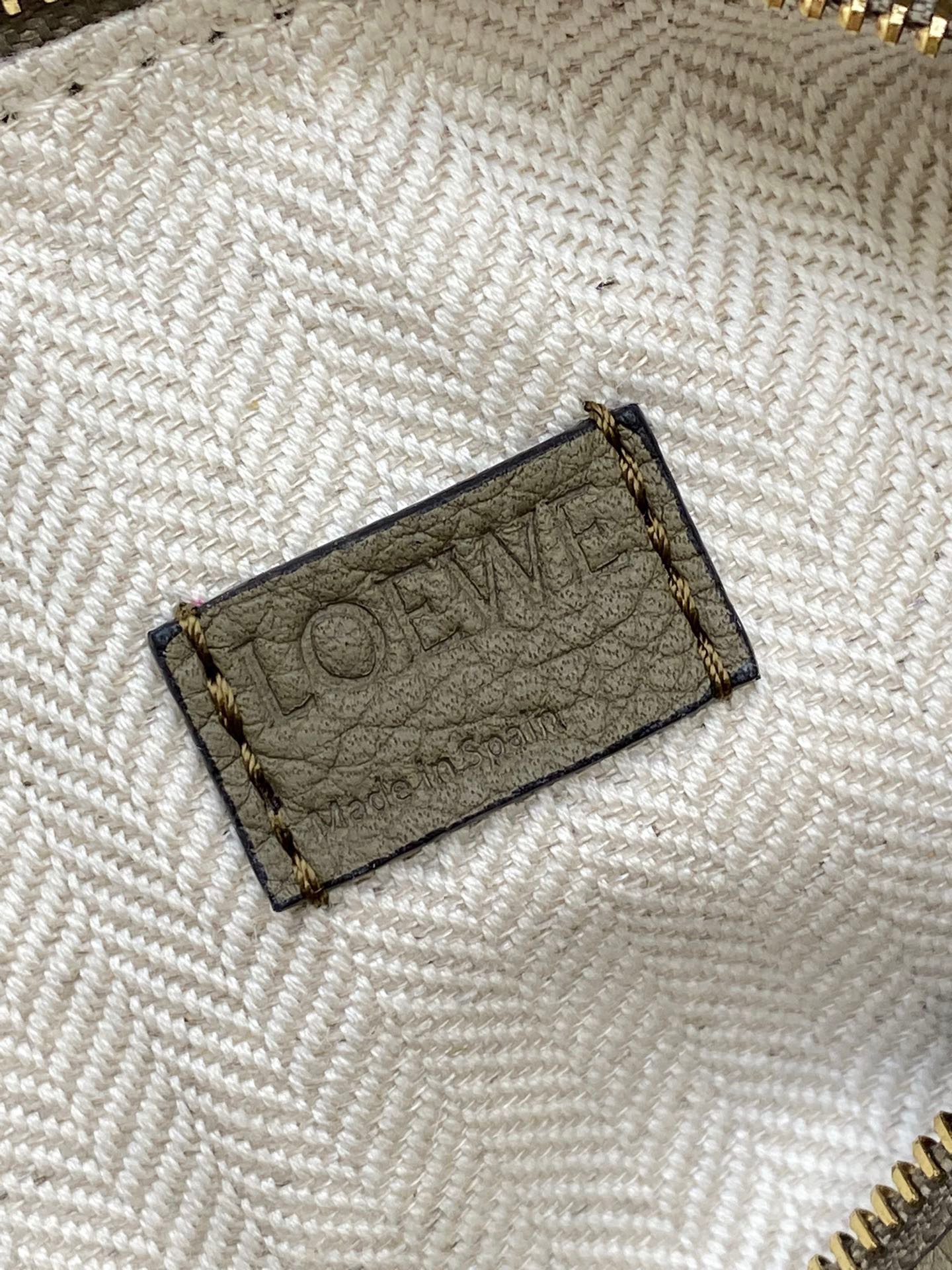 L*oewe Bag 9016 Top Quality