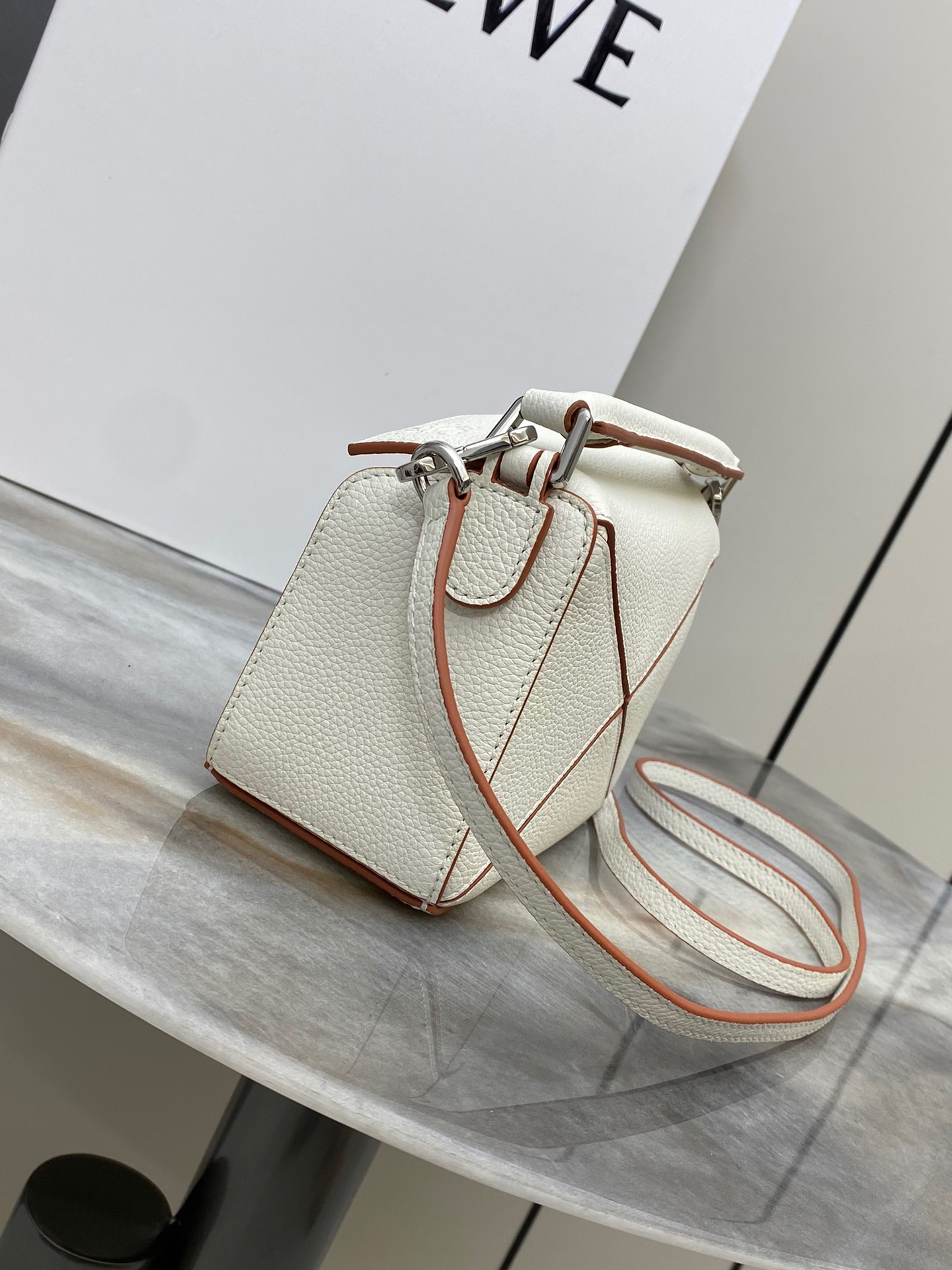 L*oewe Bag 9016 Top Quality