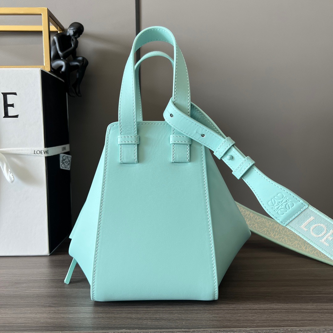 L*oewe Bag 652235 Top Quality