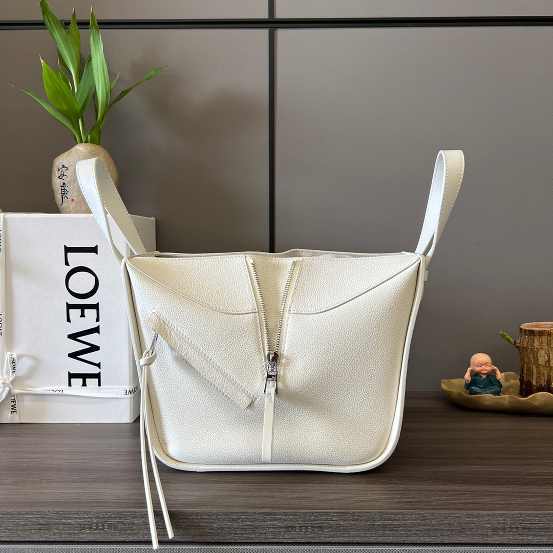 L*oewe Bag 652235 Top Quality