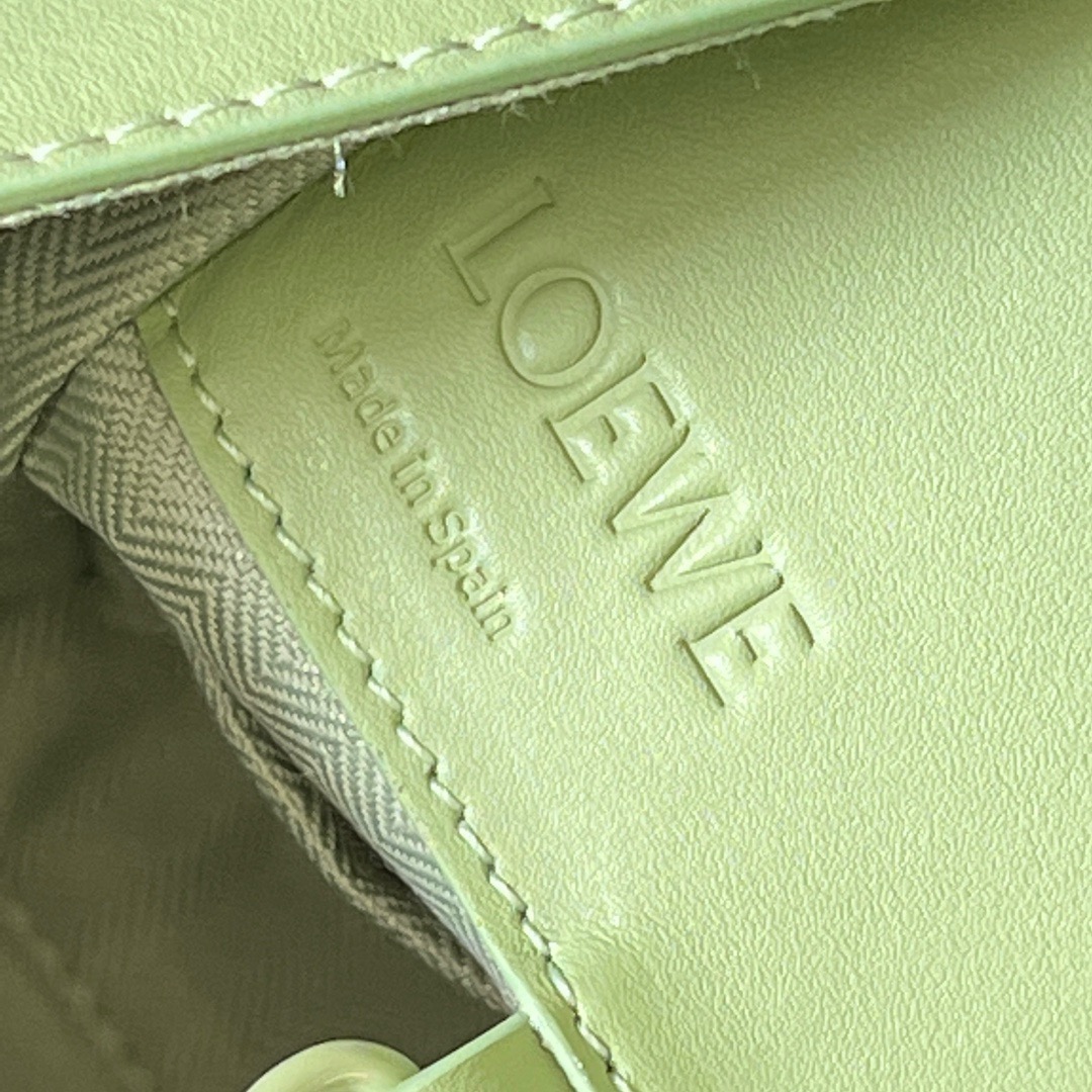 L*oewe Bag 652235 Top Quality