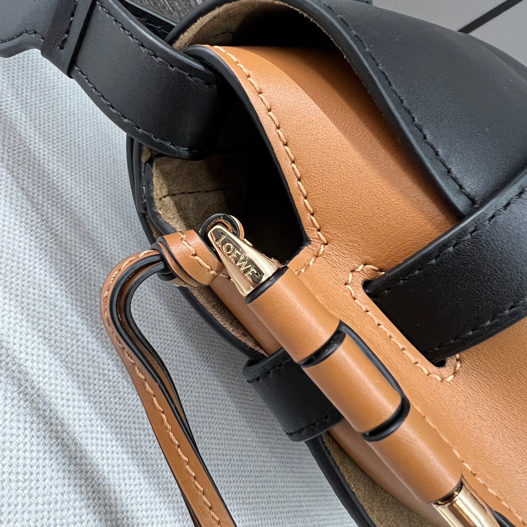 L*oewe Bag 011821 Top Quality