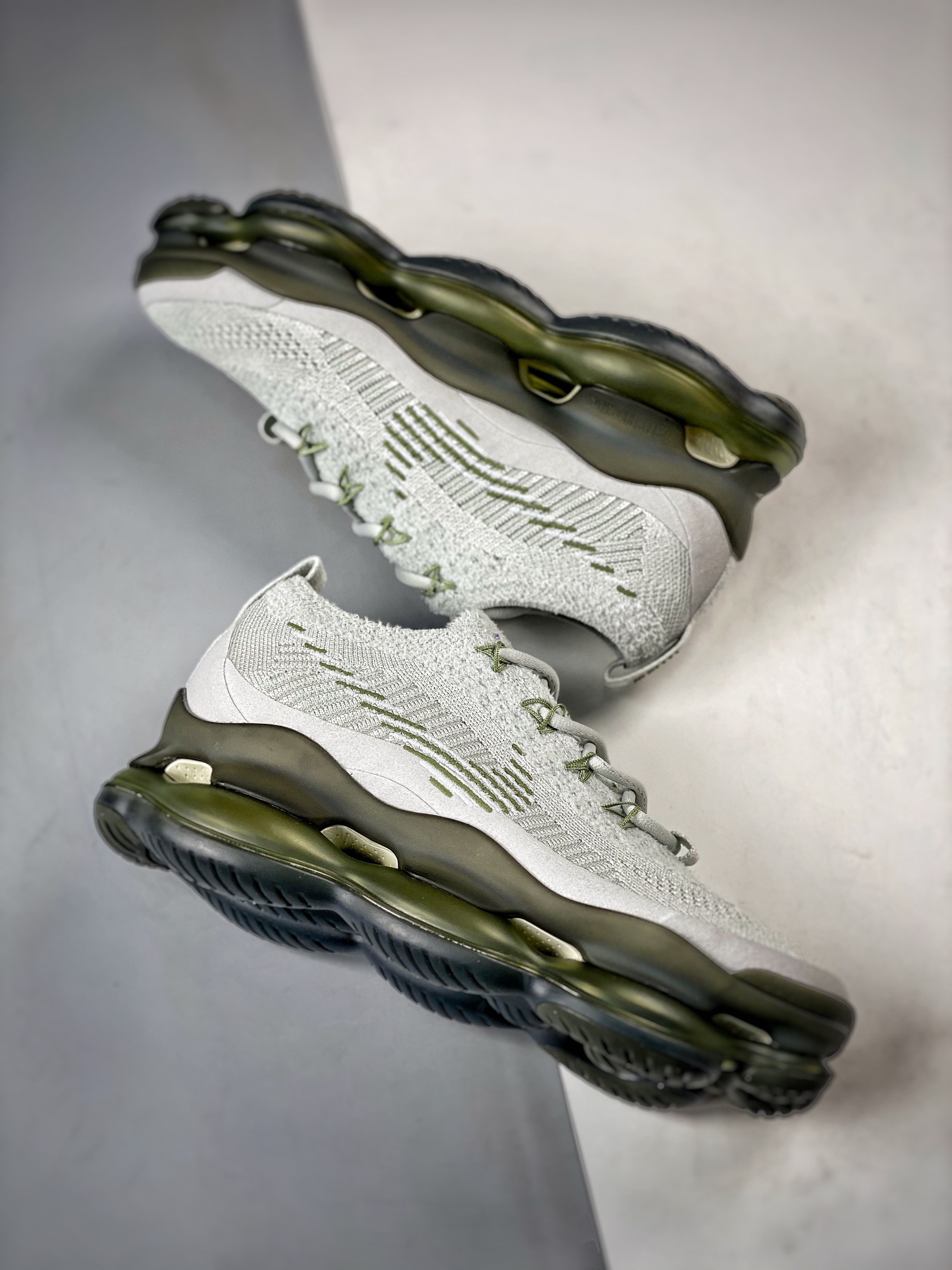 Women Nike Air Max scorpion flyknit