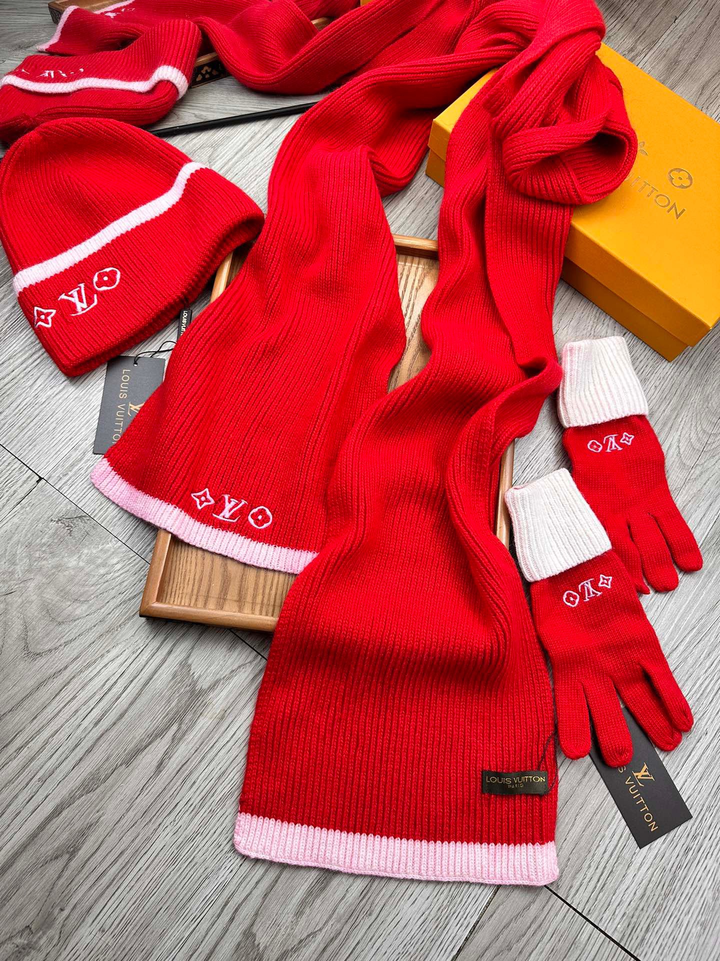 Women Men Hat+Gloves+The scarf L*V