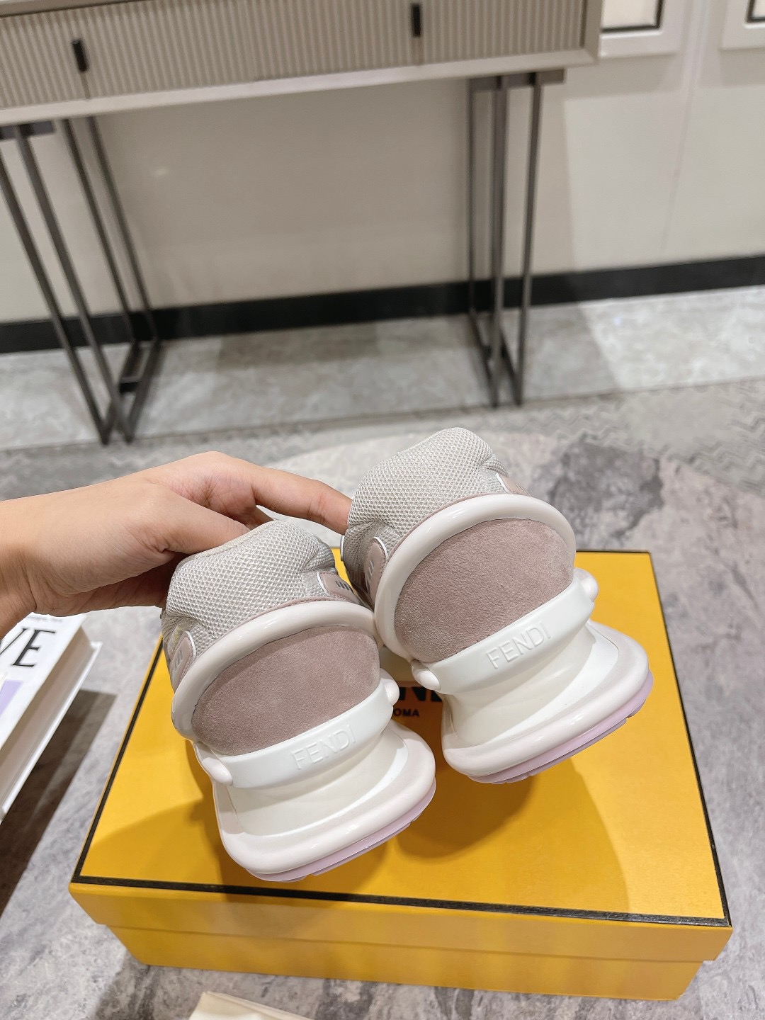 Men Women F*endi Top Sneaker