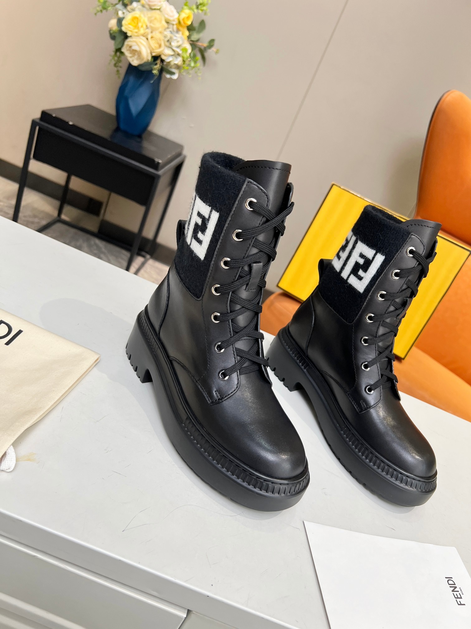 Women F*endi Top Sneaker