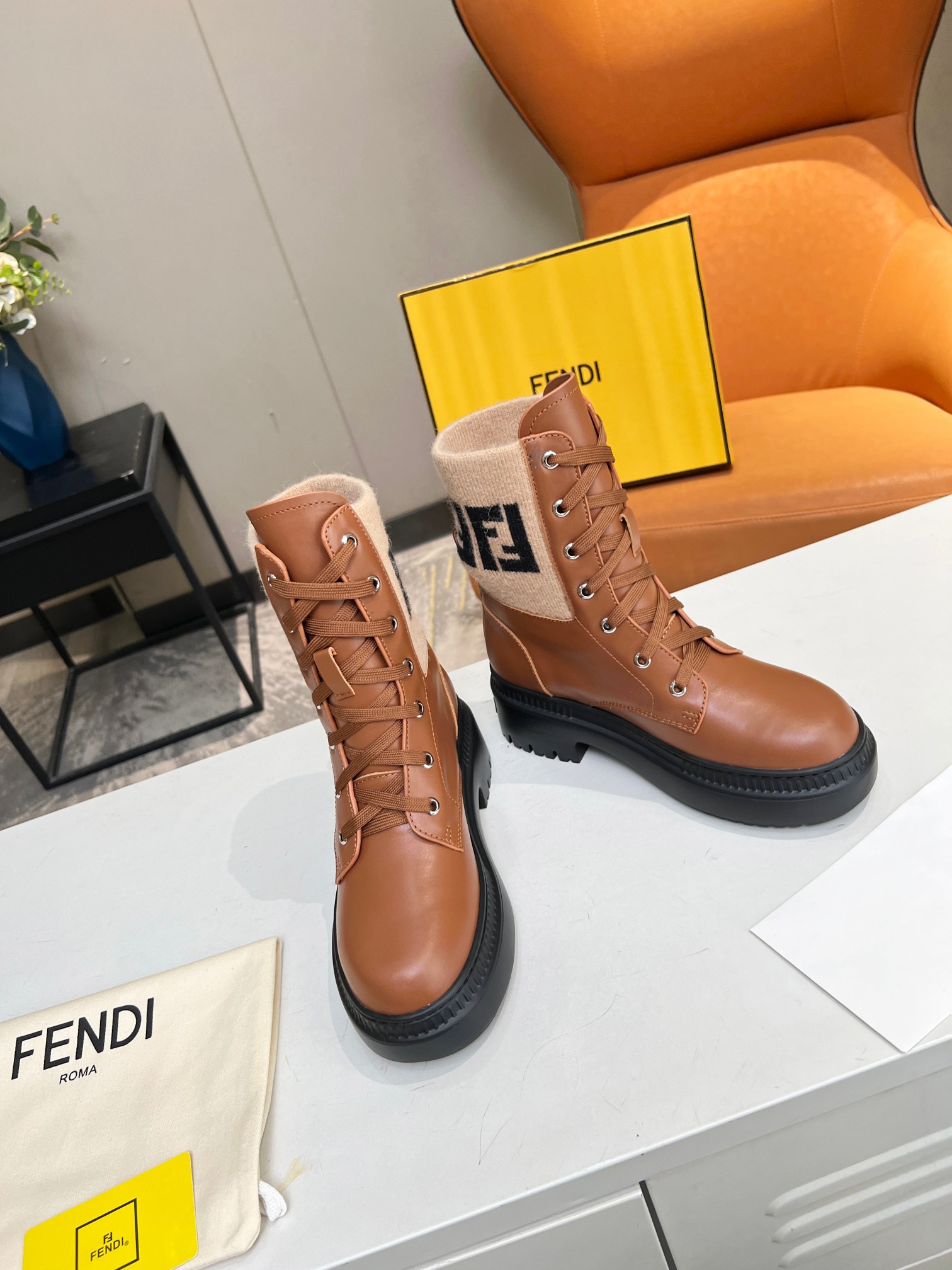 Women F*endi Top Sneaker
