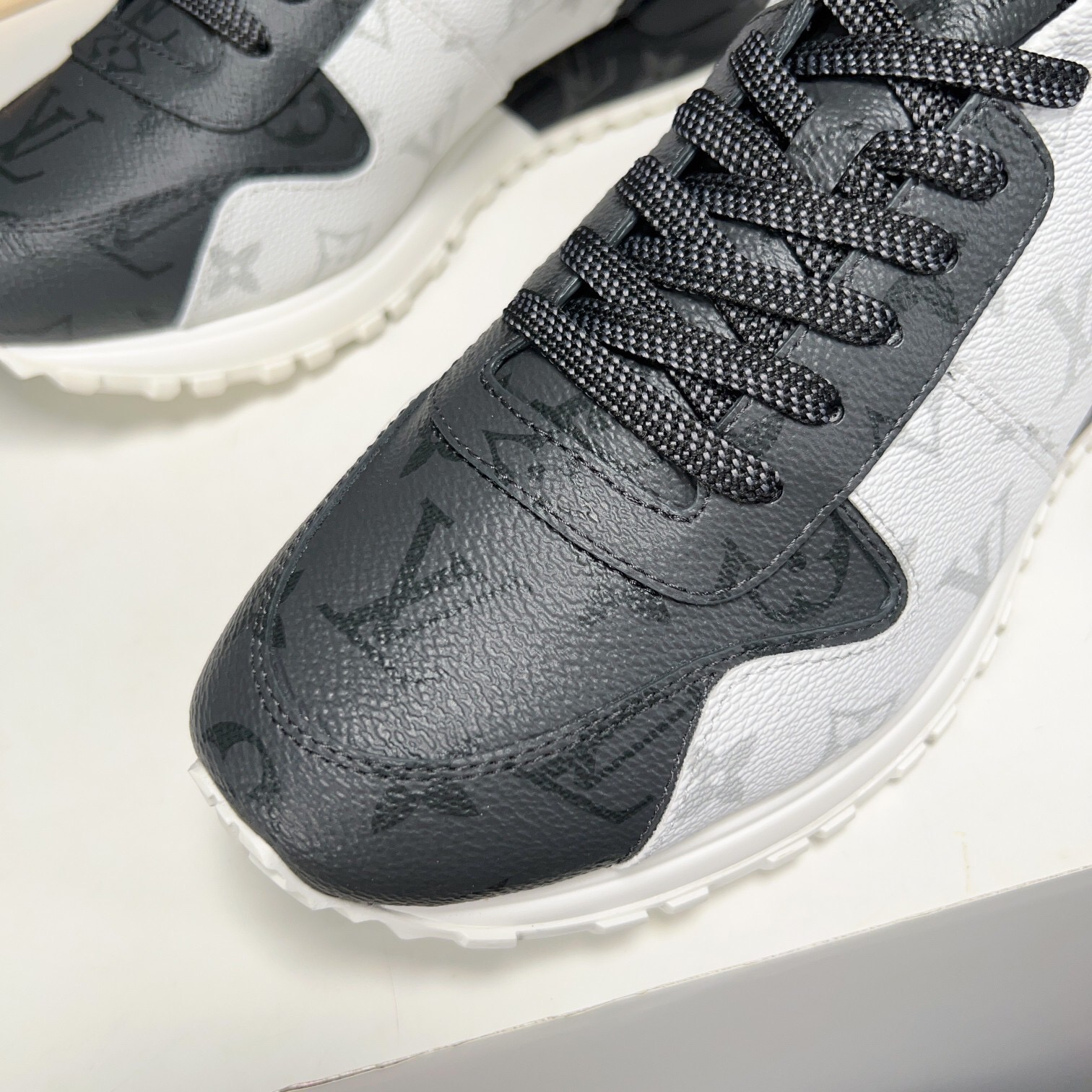 Men L*ouis V*uitton Top Sneaker