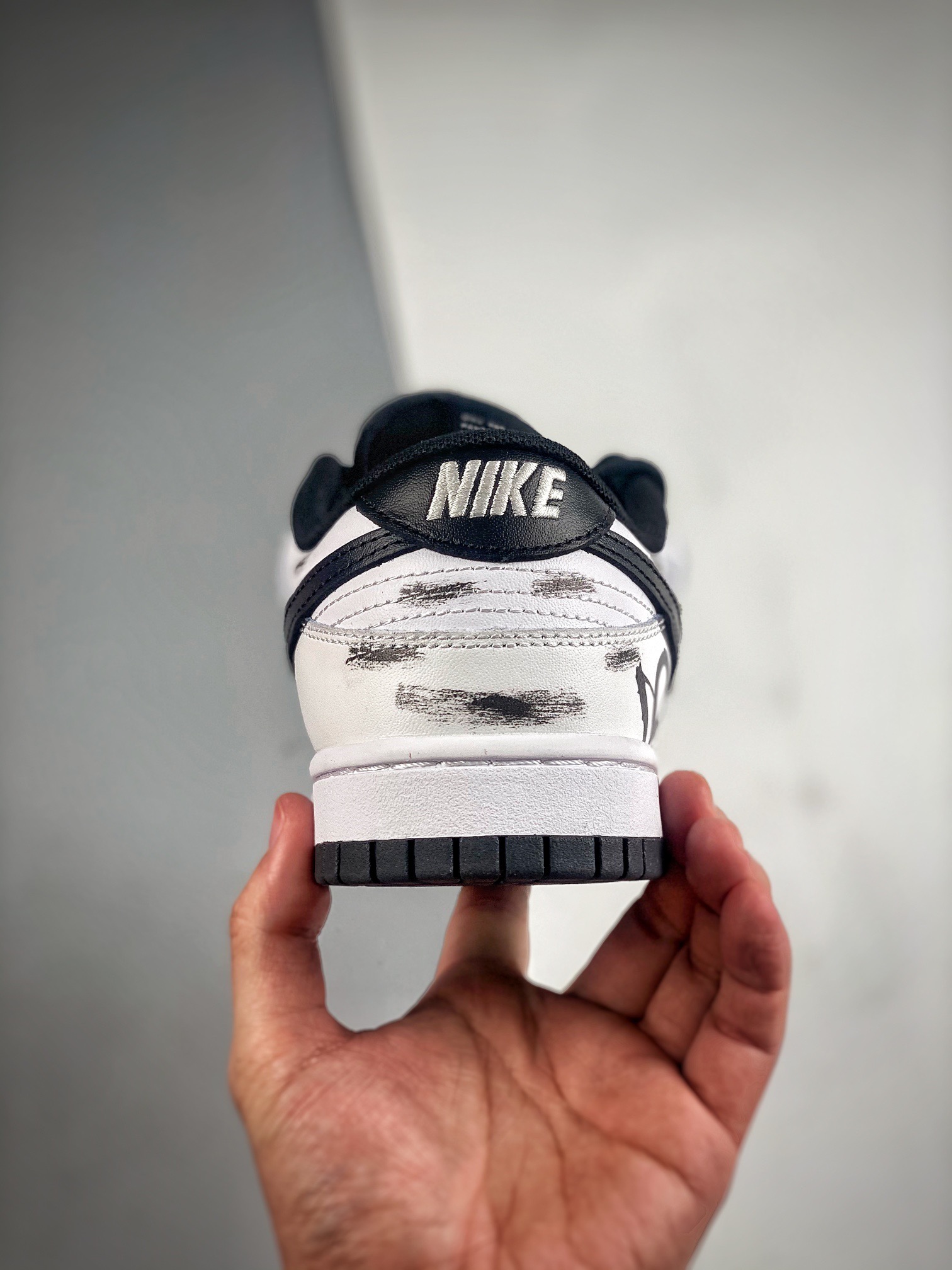 Men Women Nike SB Dunk Low