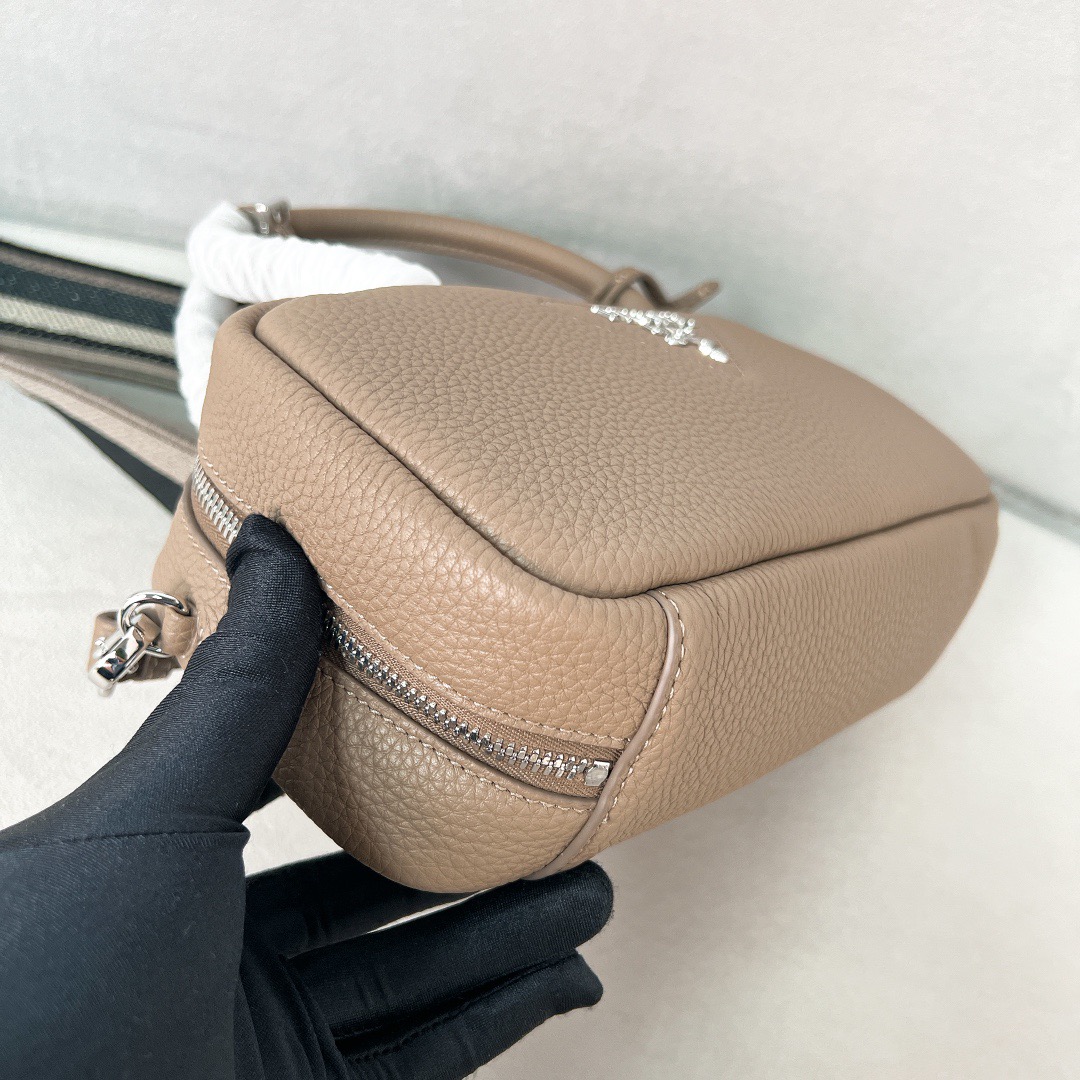 P*rada Bag Top Quality