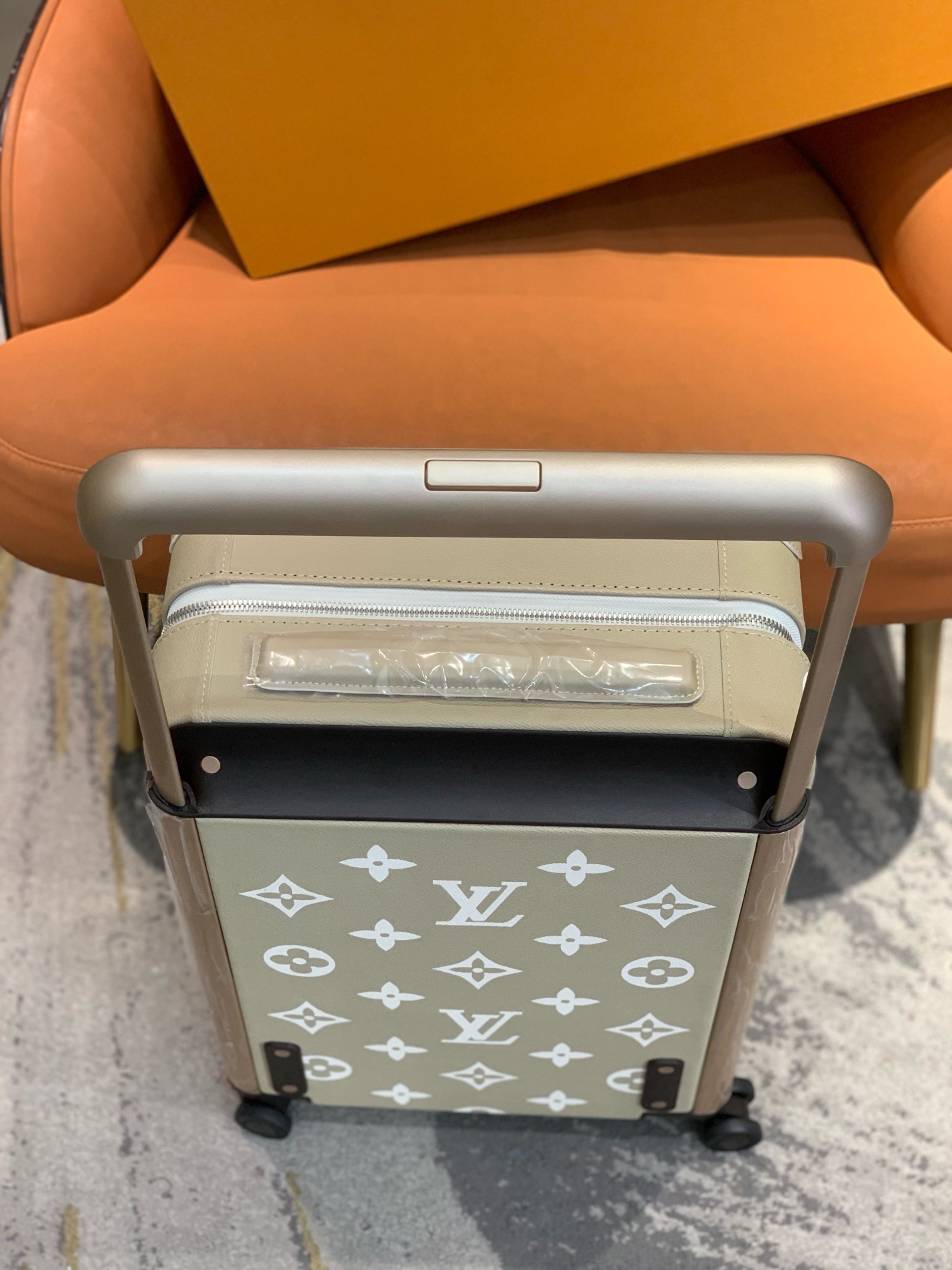 L*ouis V*uitton Luggage