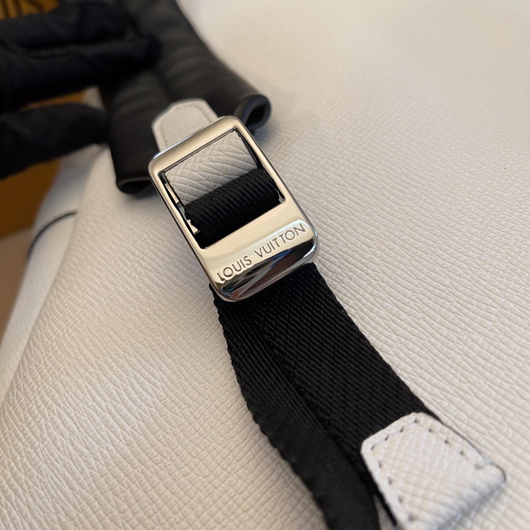 L*ouis V*uitton Top Bag