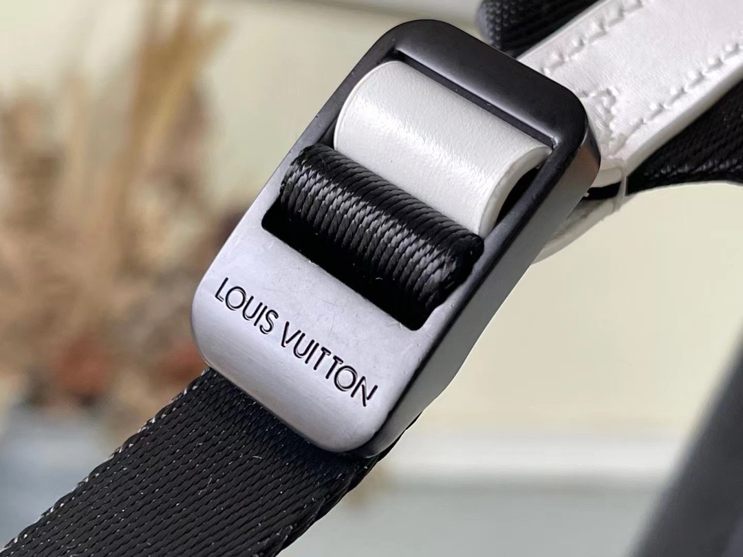 L*ouis V*uitton Top Bag