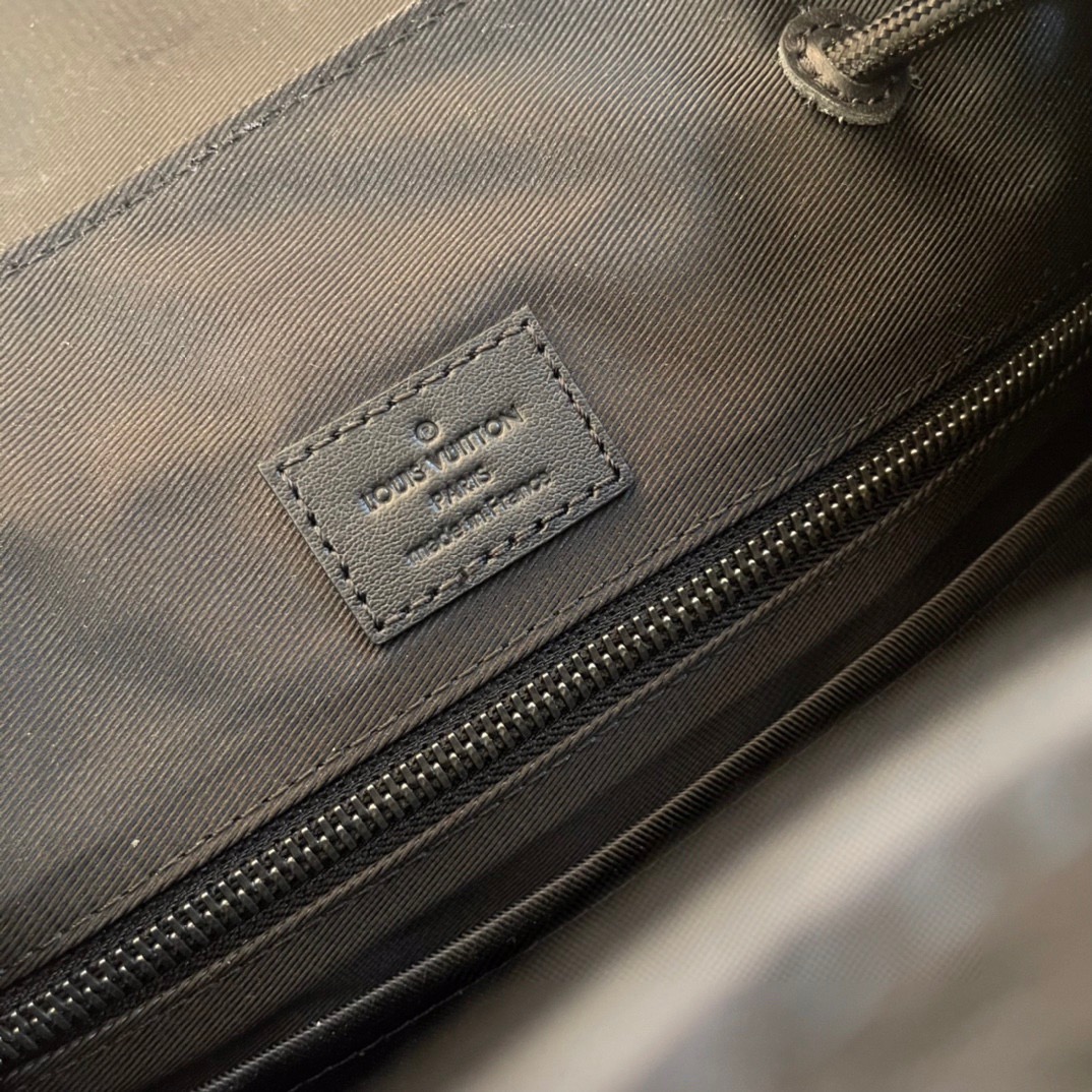 L*ouis V*uitton Top Bag