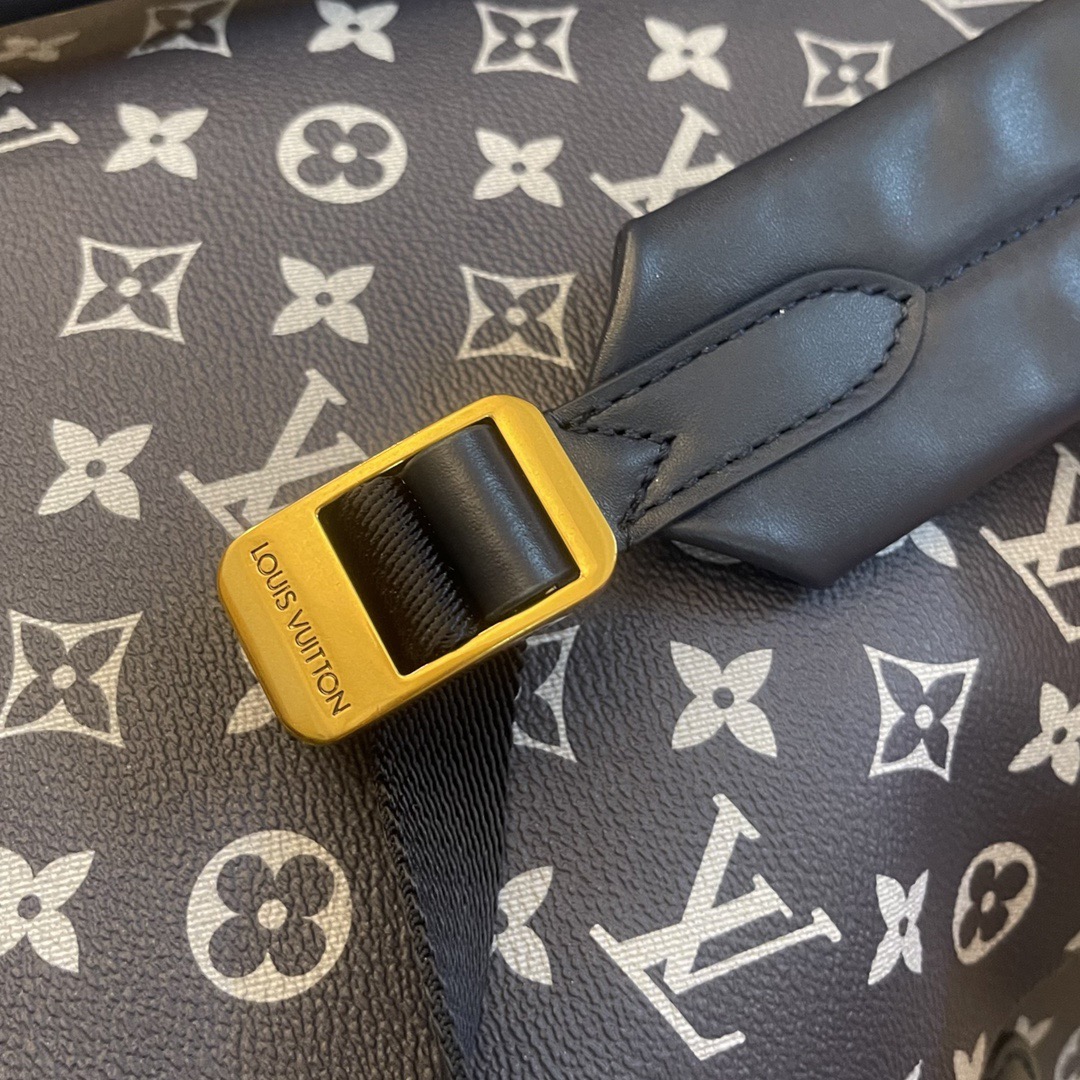 L*ouis V*uitton Top Bag