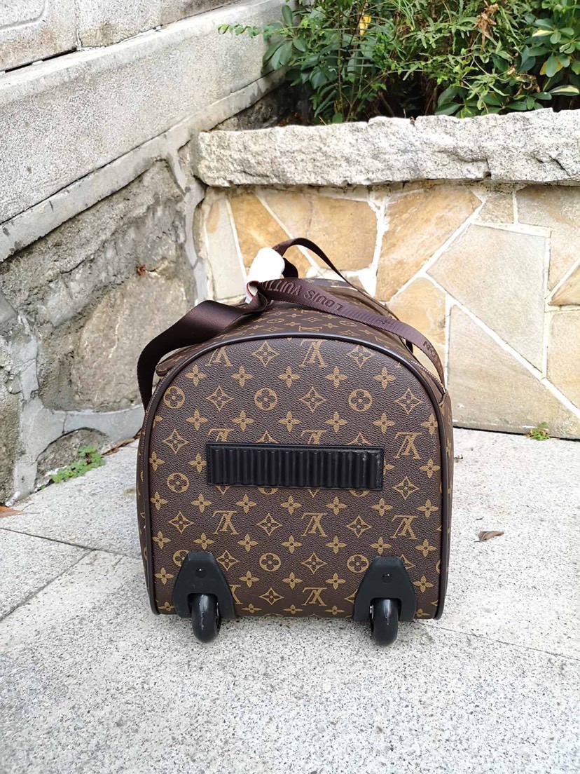 L*ouis V*uitton Luggage