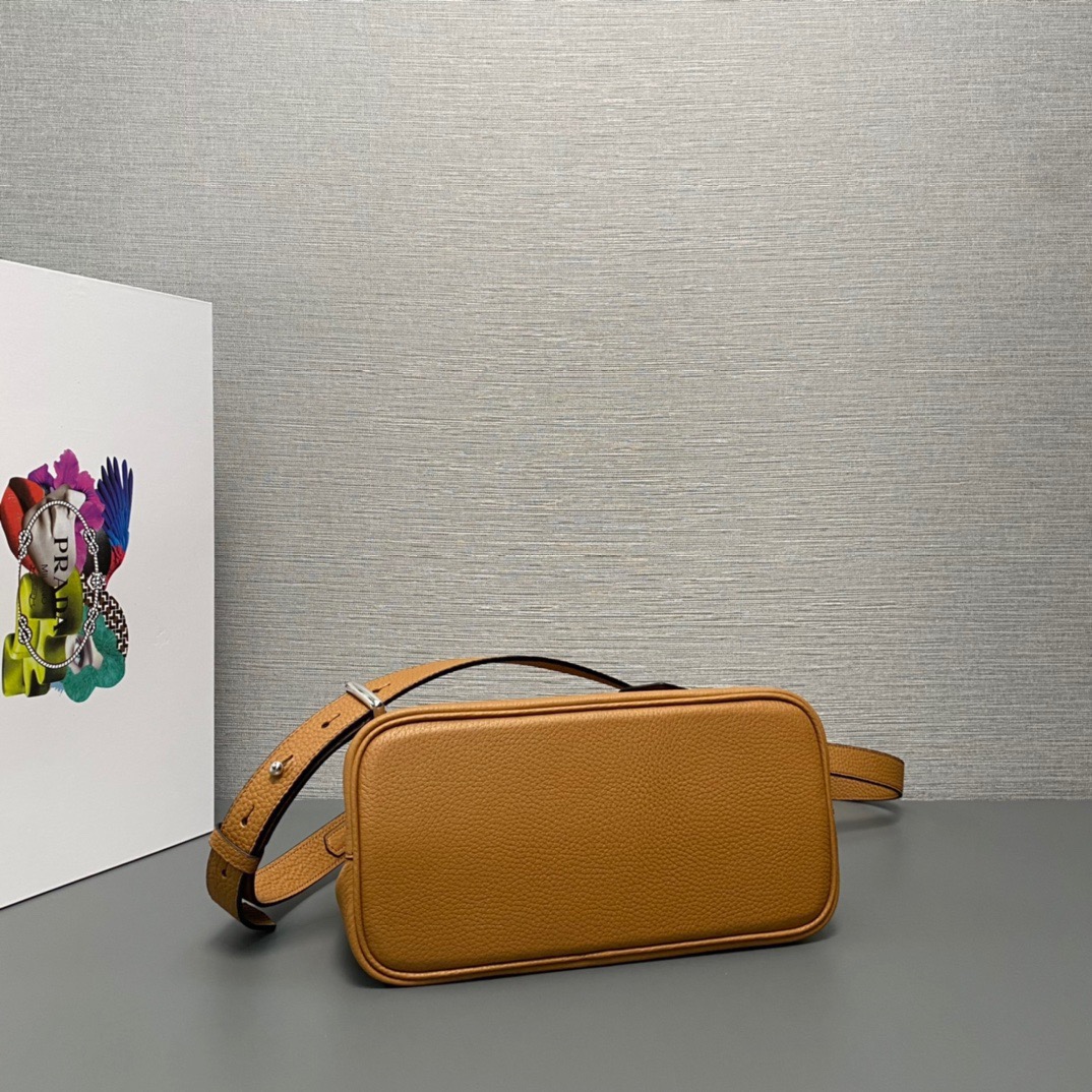 P*rada Bag Top Quality