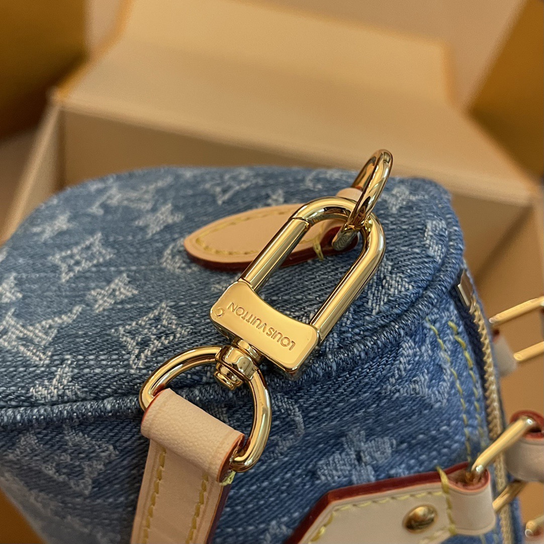 L*ouis V*uitton Top Bag