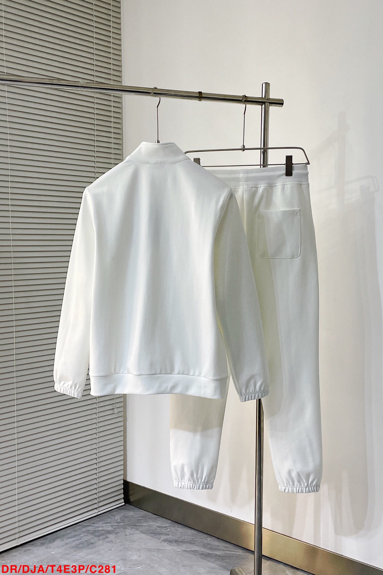 Men suits Top Quality