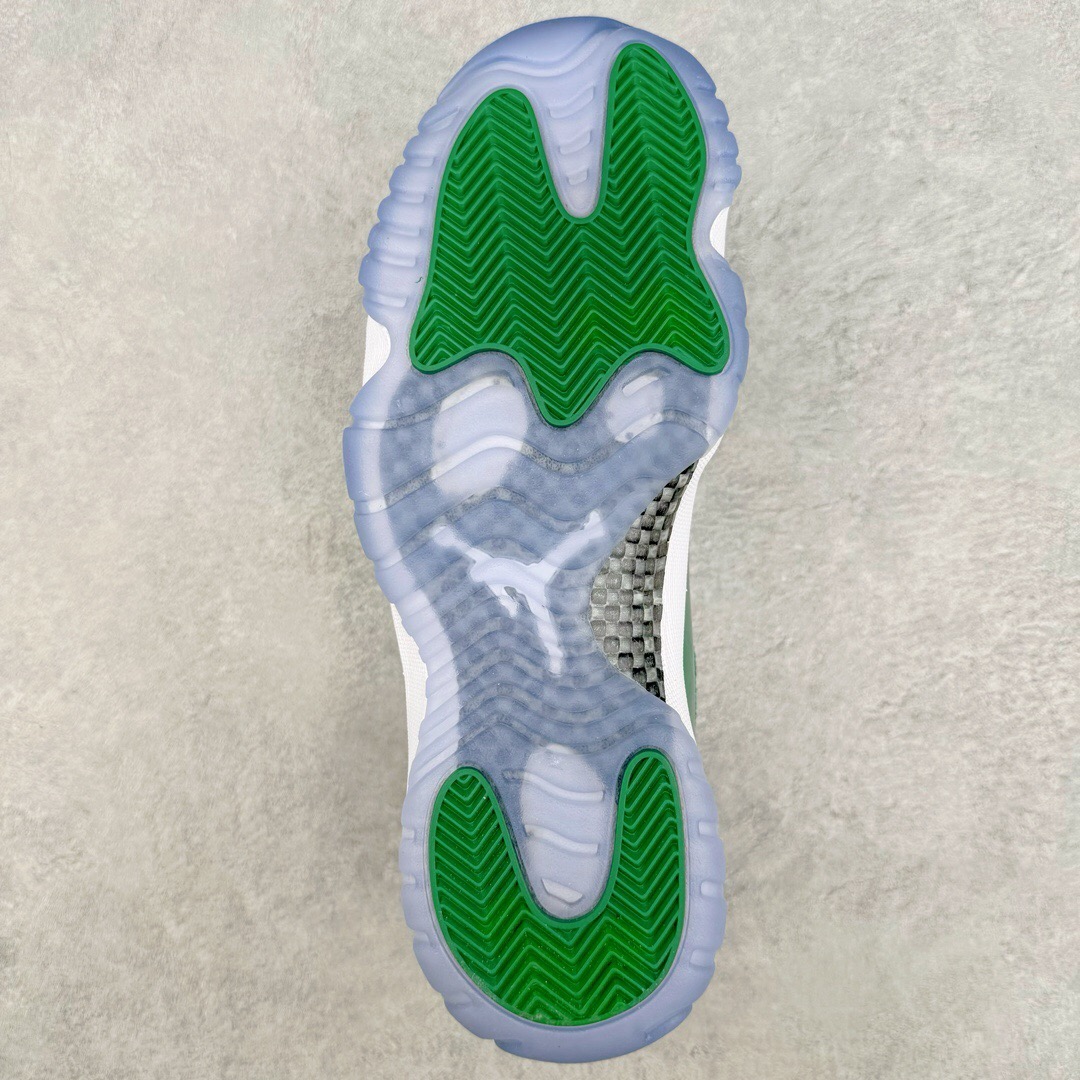 NIKE Air Jordan 11（）