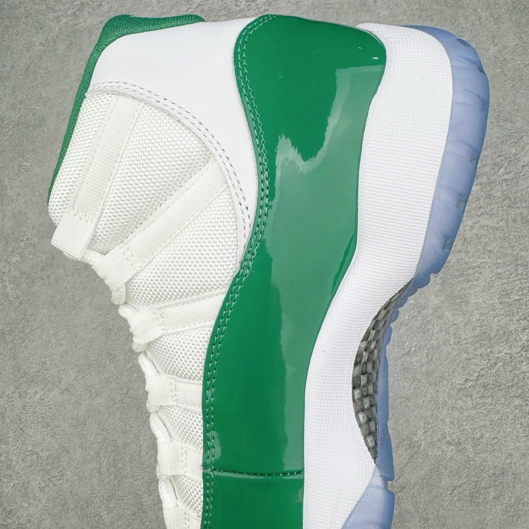 NIKE Air Jordan 11（）