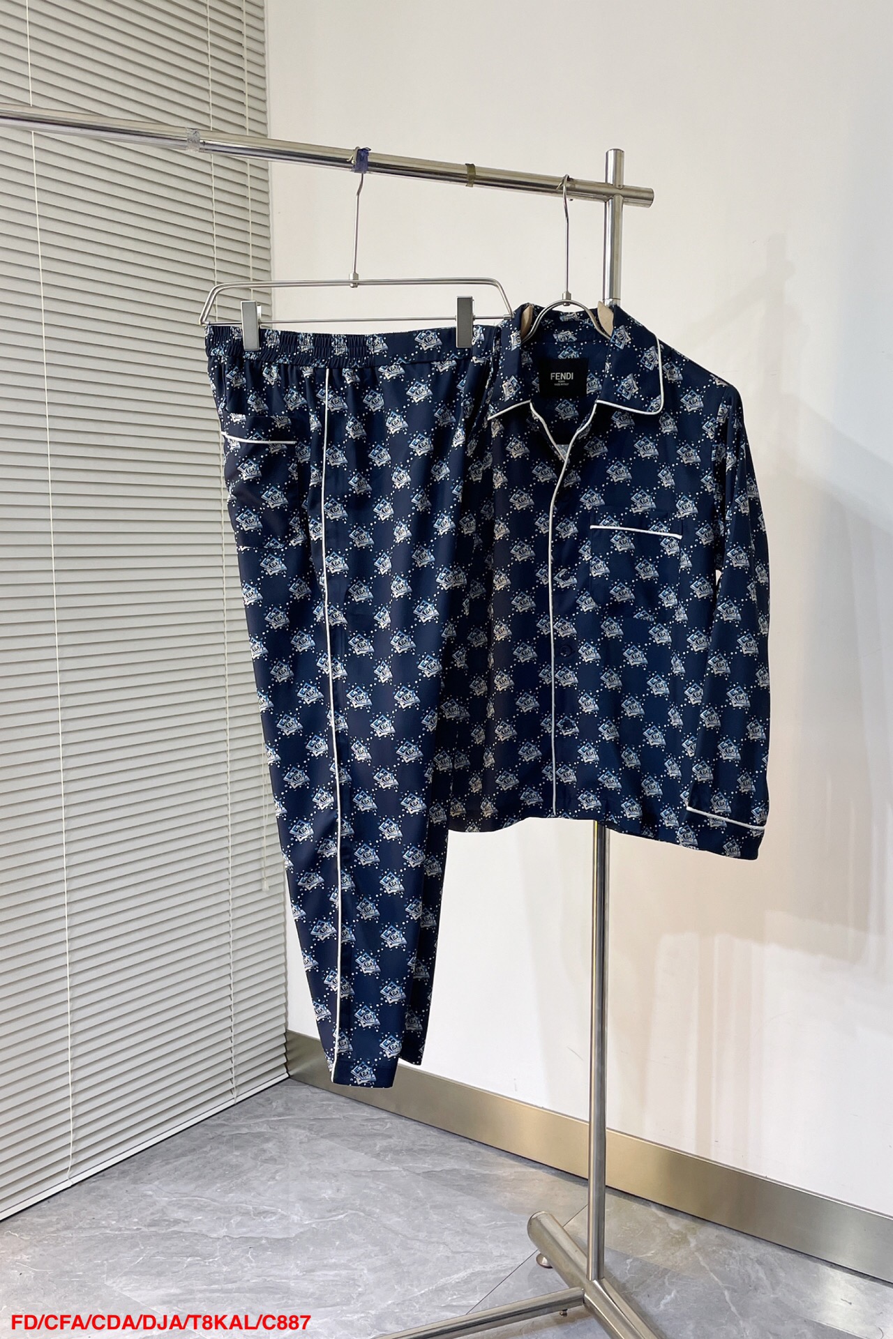 Men suits Top Quality