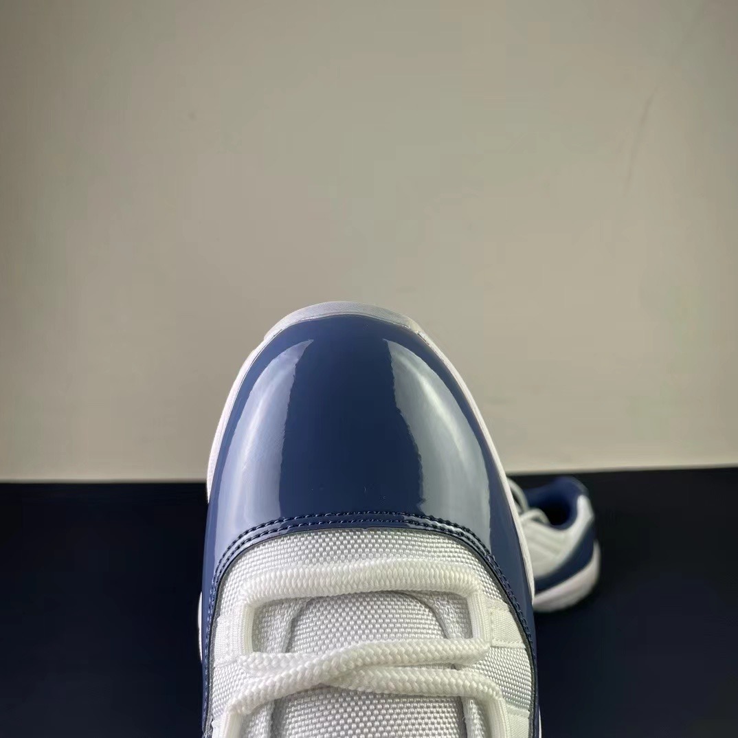 NIKE Air Jordan 11（）