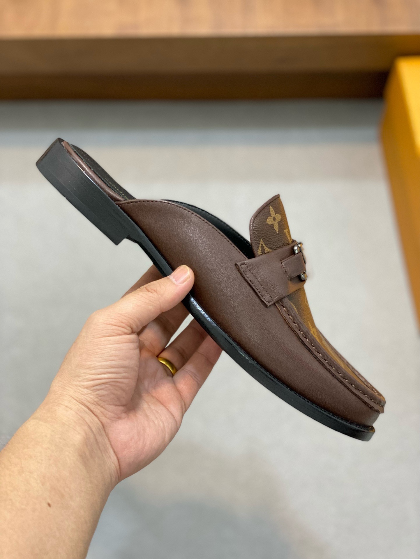 Men L*ouis V*uitton Top Slippers