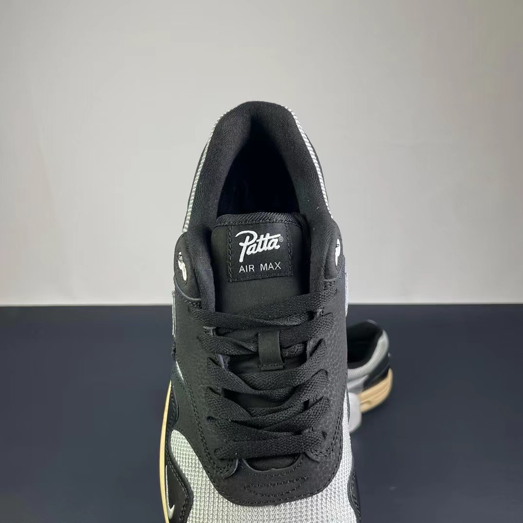 Nike Air Max+P*atta ）