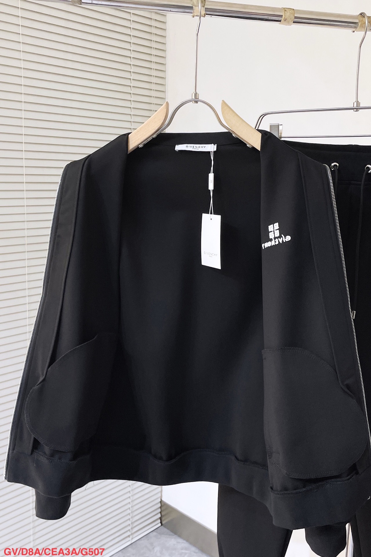 Men suits Top Quality