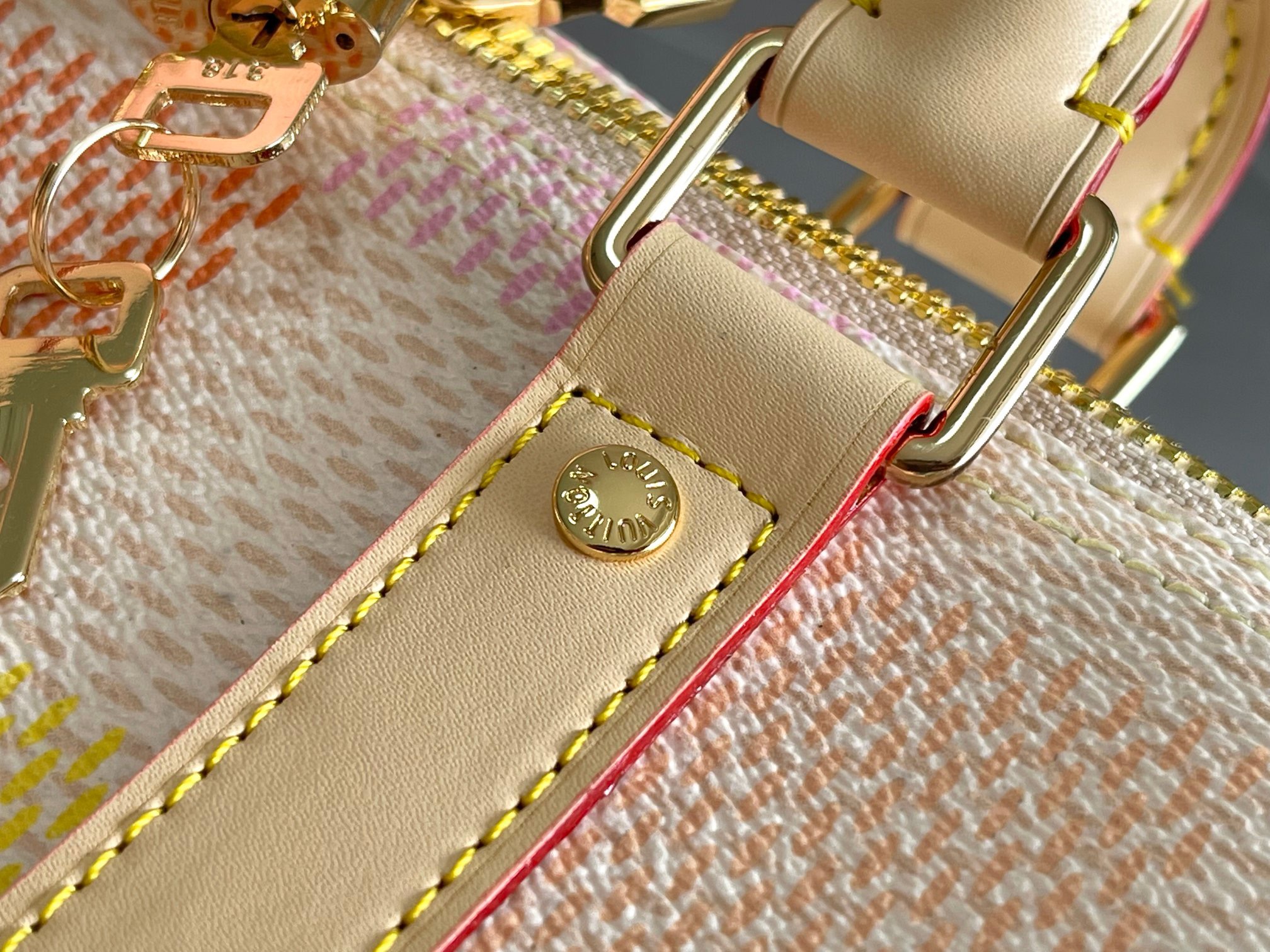 L*ouis V*uitton Top Bag