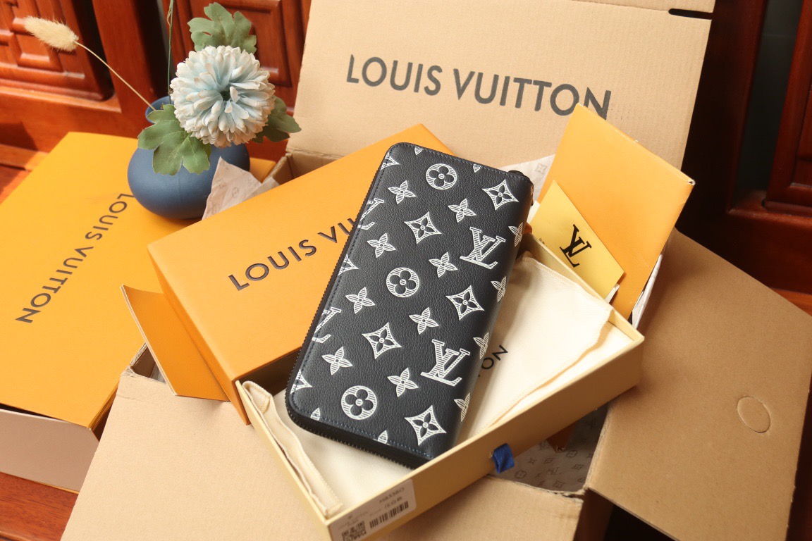 L*ouis V*uitton Top Bag