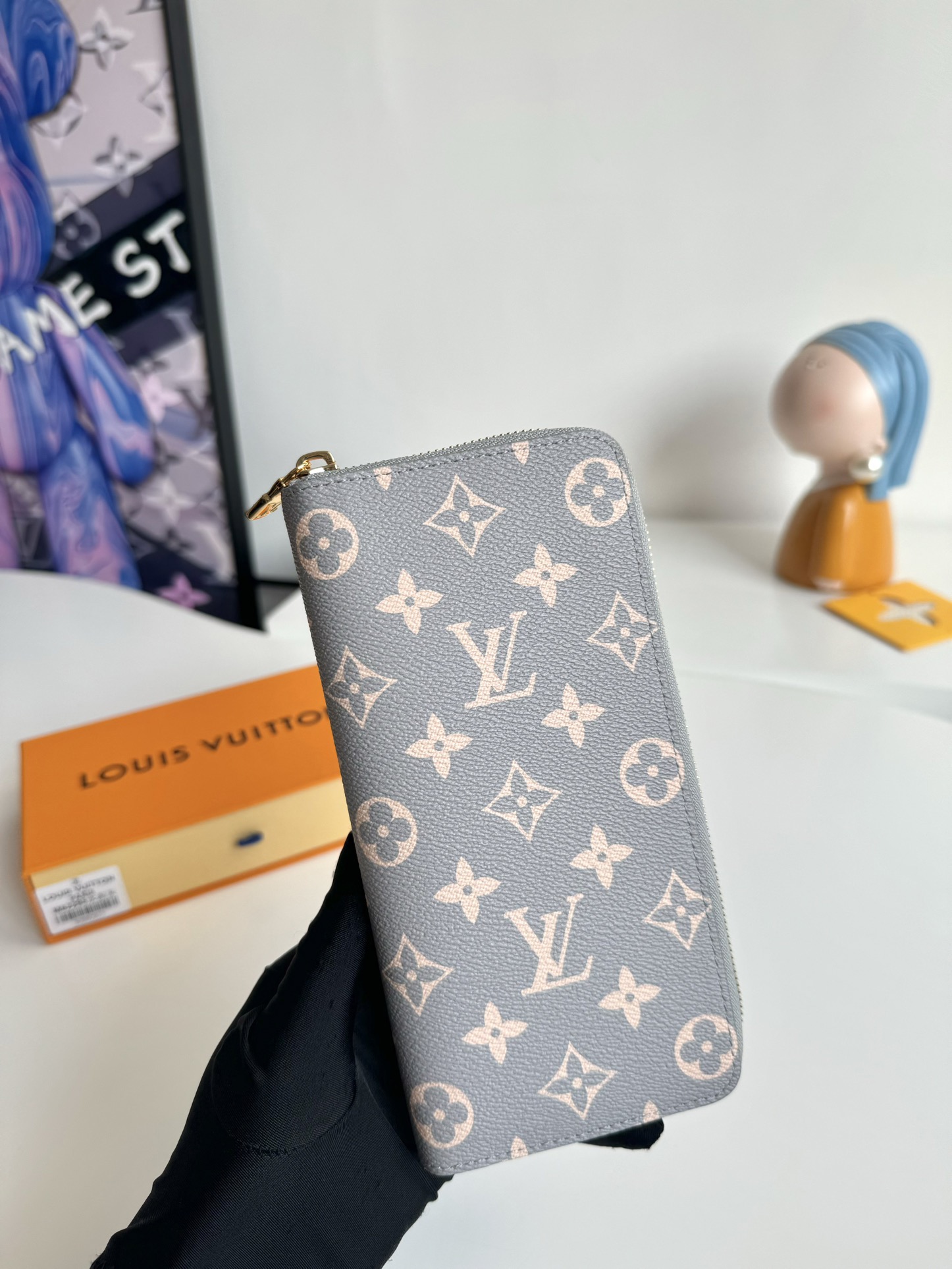 L*ouis V*uitton Top Bag