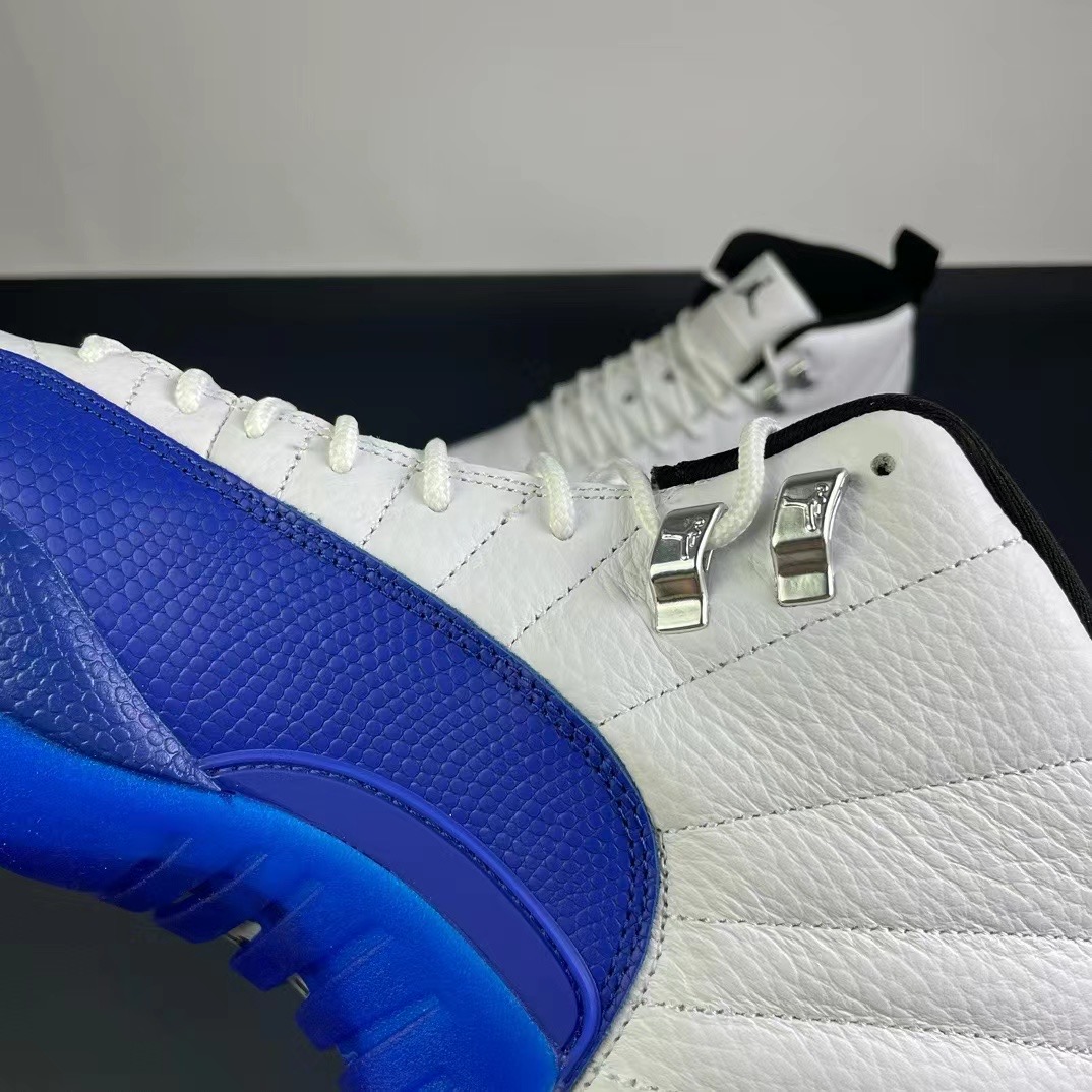 Air Jordan 12