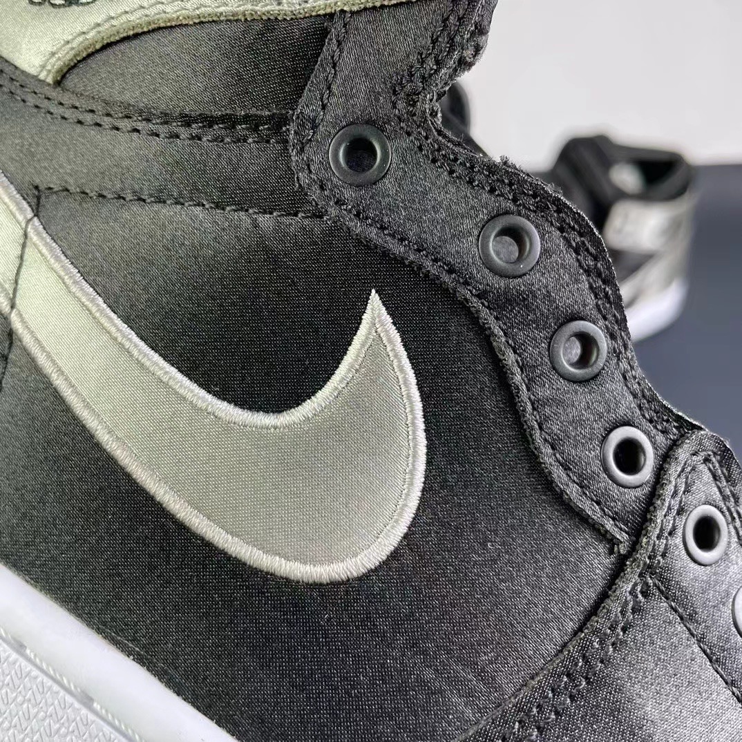 Air Jordan 1 Low AJ1