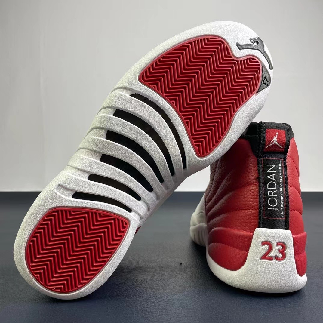 Air Jordan 12