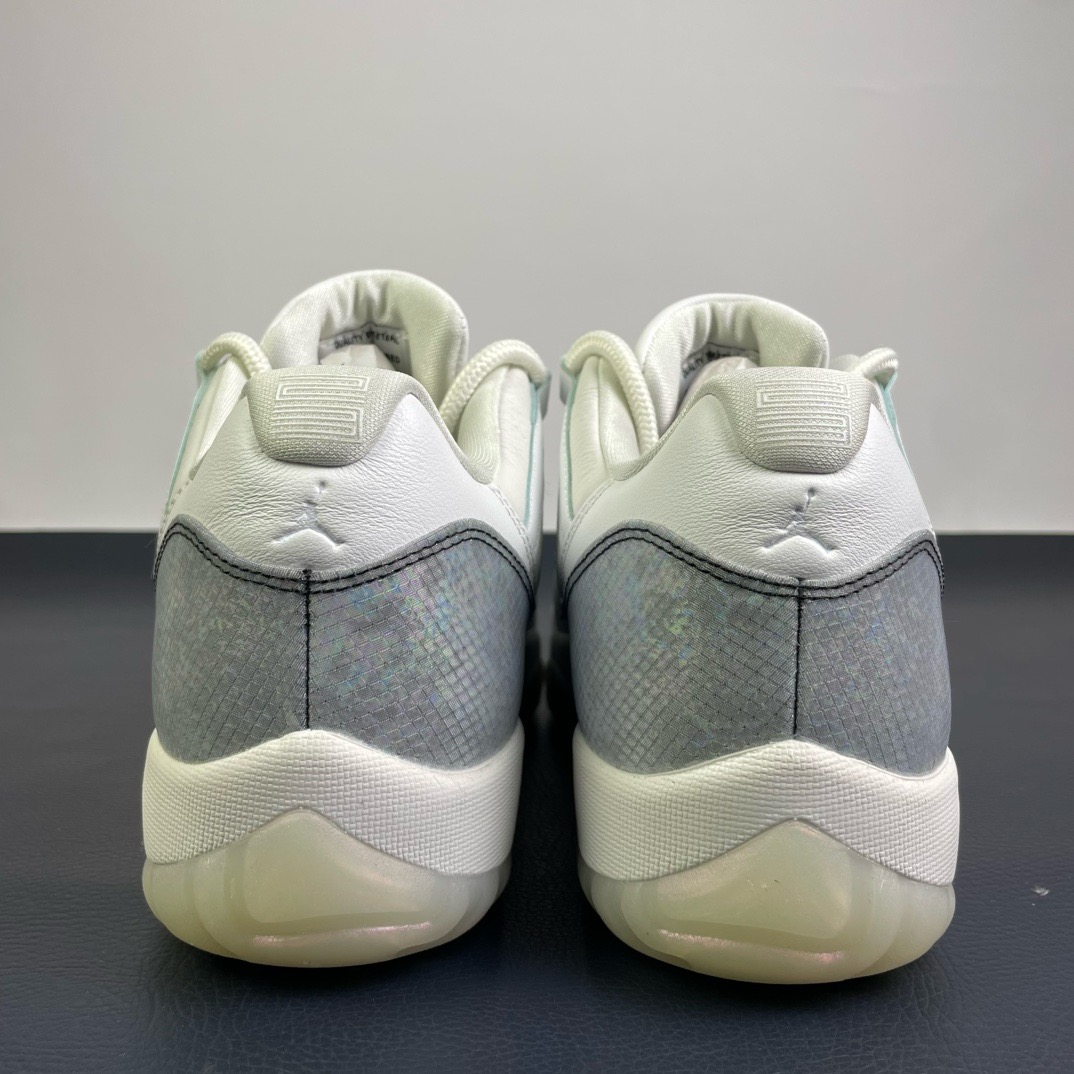 NIKE Air Jordan 11（）