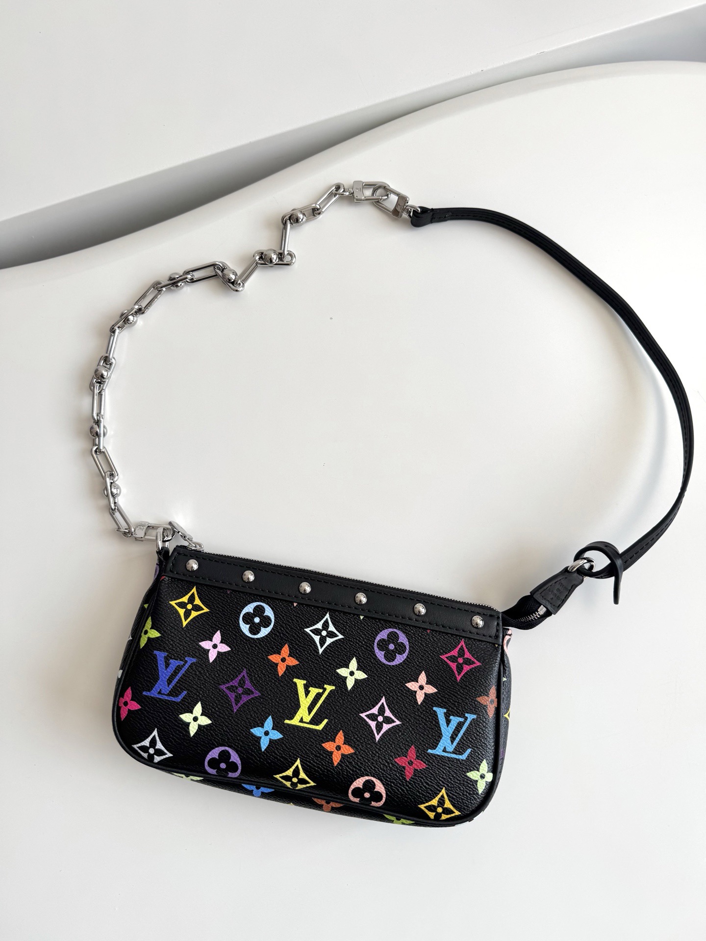 L*ouis V*uitton Top Bag