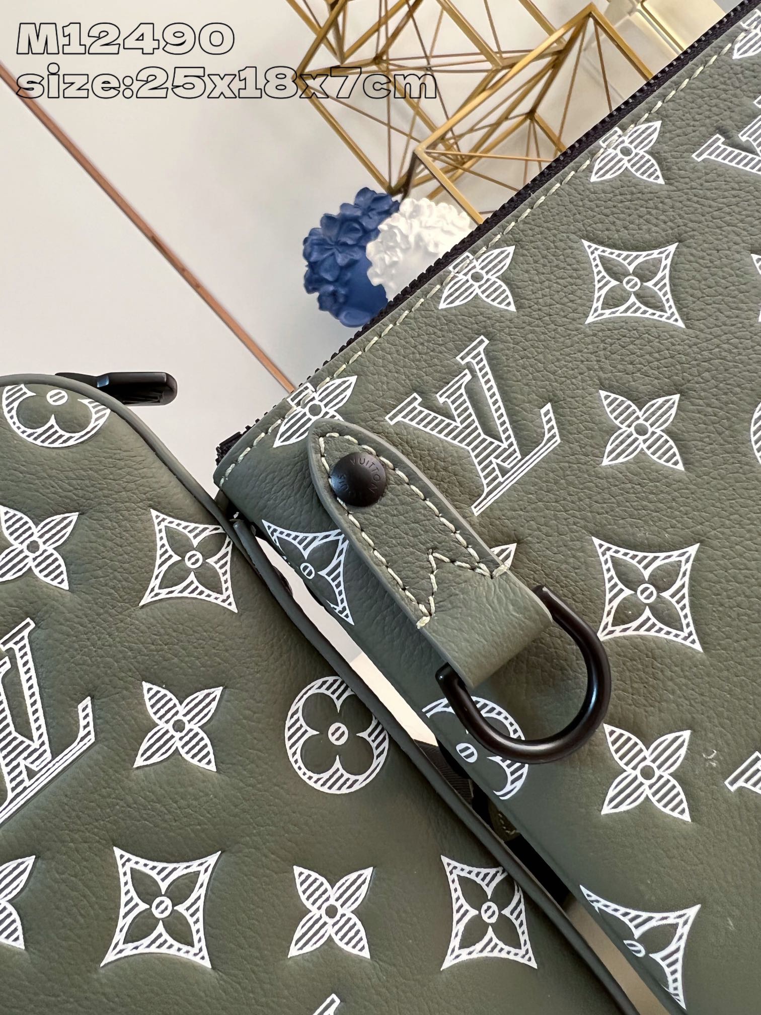 L*ouis V*uitton Top Bag