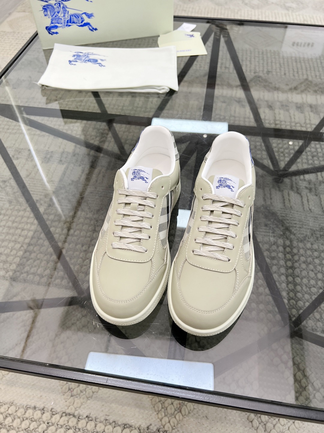 Men B*rberry Sneaker （）